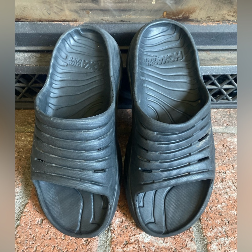 Hoka One One Ora Recovery Slide Women’s SZ 9 Black